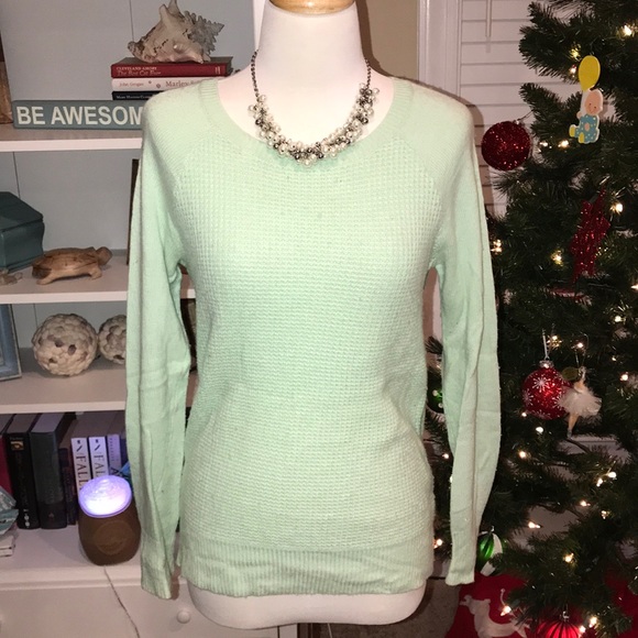 Beautiful mint Jcrew sweater - Picture 1 of 3